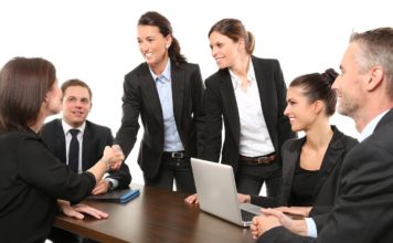 Komu se vyplatí práce ve startupech?